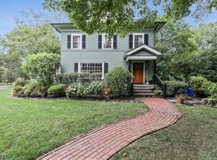 479 Baldwin Rd, Maplewood, NJ 07040
