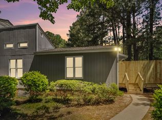 112 Carmichael Ct, Cary, NC 27511