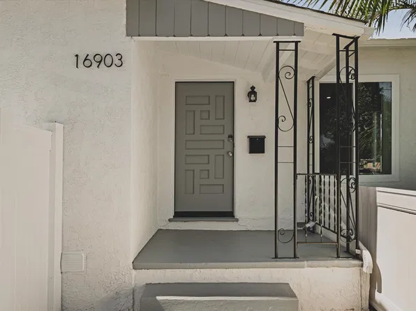 16903 Freeman Ave, Lawndale, CA 90260