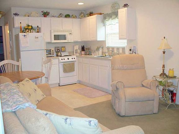 2nd image of 714 Cottage Park