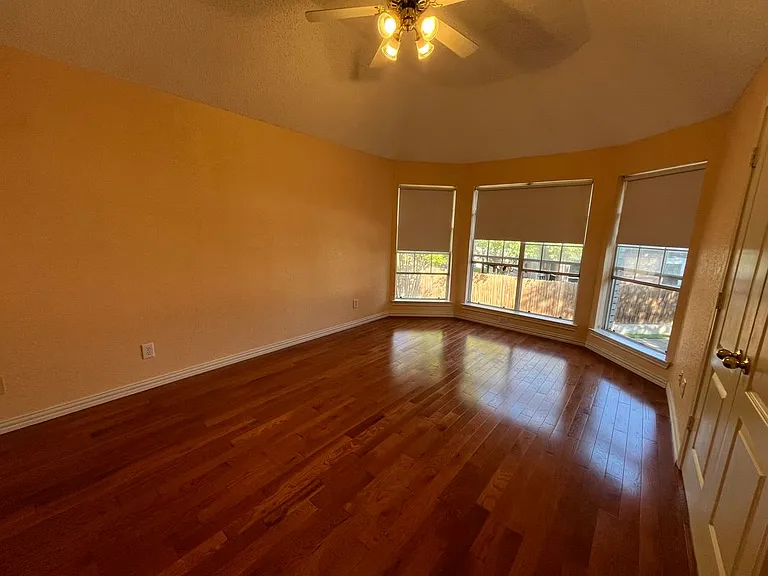 3051 Renaissance Ct — Photo 14
