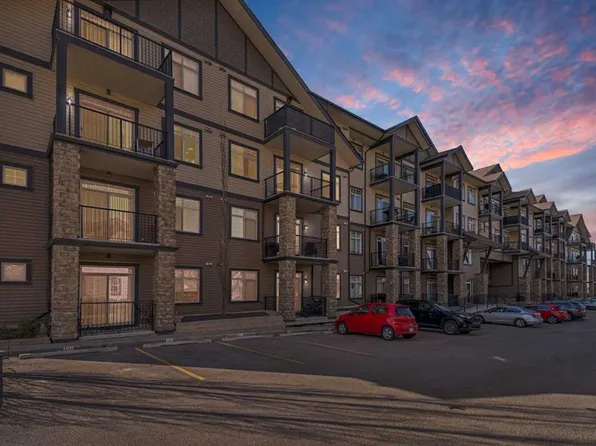117 E Copperpond Cmn SE #116, Calgary, AB T2Z 5E2