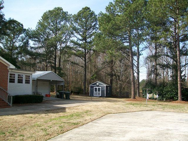 2nd image of 2304 Tranquil Dr SE
