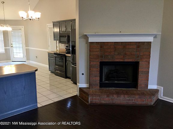 4th image of 5923 Kentwood Dr