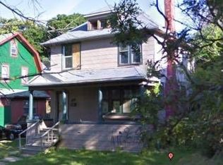 214 Tuxedo St, Lansing, MI 48203