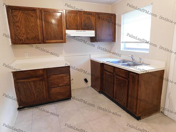 3rd image of 4602 Williamsburg Ave