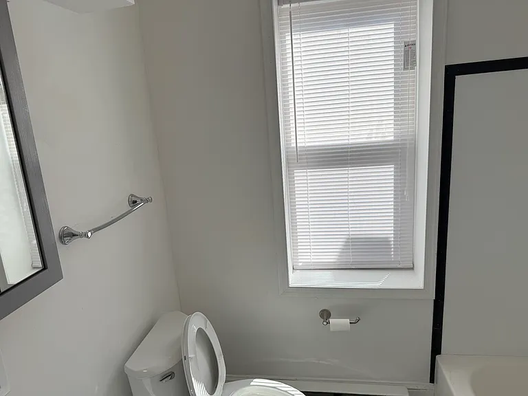 2324 Madison Ave #3 — Photo 3