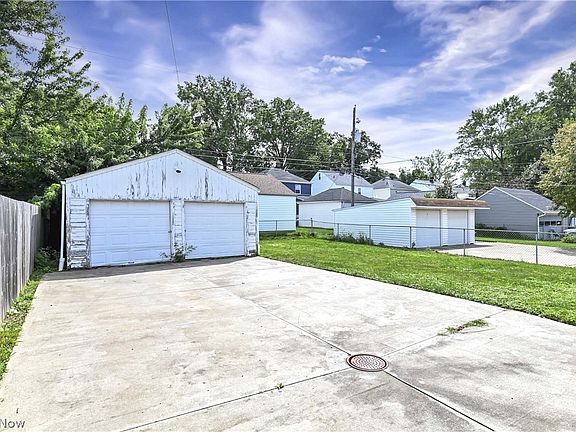 4th image of 5891 Pearl Rd