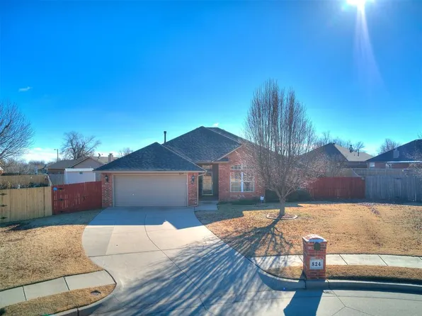 824 Canyon Dr, Yukon, OK 73099