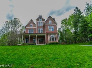 13522 Night Archer Ln, Lovettsville, VA