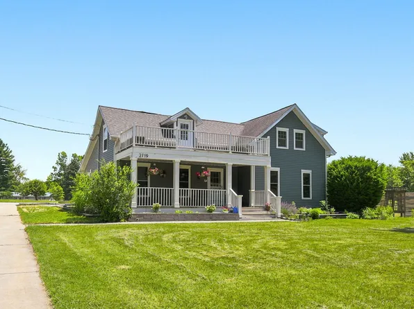 2719 S Cleveland Ave, Saint Joseph, MI 49085