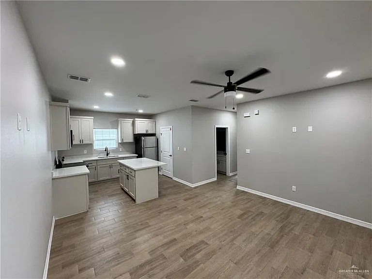 800 Ragland St #9 — Photo 6