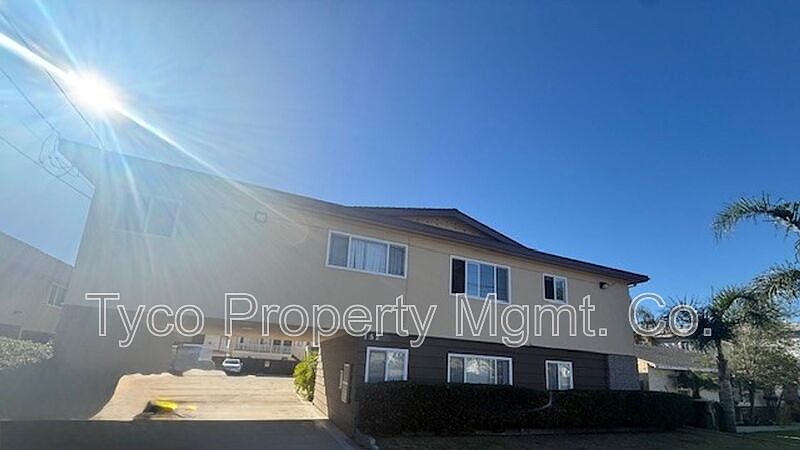 1st image of 152 3rd Ave APT 8