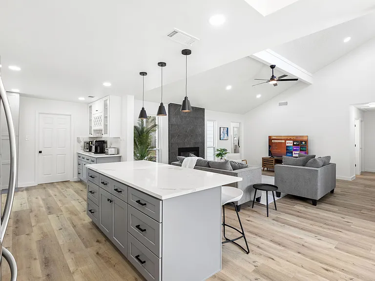 15126 Forest Lodge Dr — Photo 15