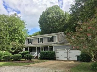 100 Emerald Ct, Yorktown, VA 23693