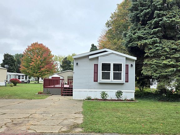 2nd image of 27 Locust Ct