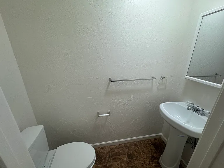 1719 Chapin St #A — Photo 11