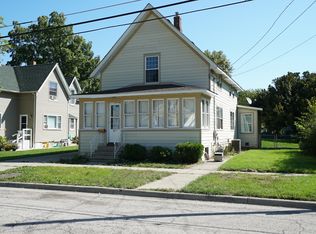 411 Jewett St, Elgin, IL 60123