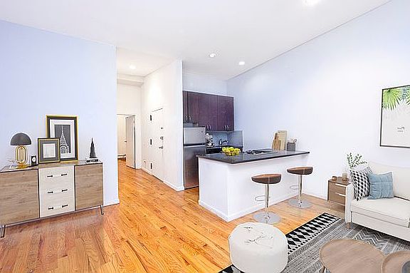 2nd image of 53 Nassau St APT 2
