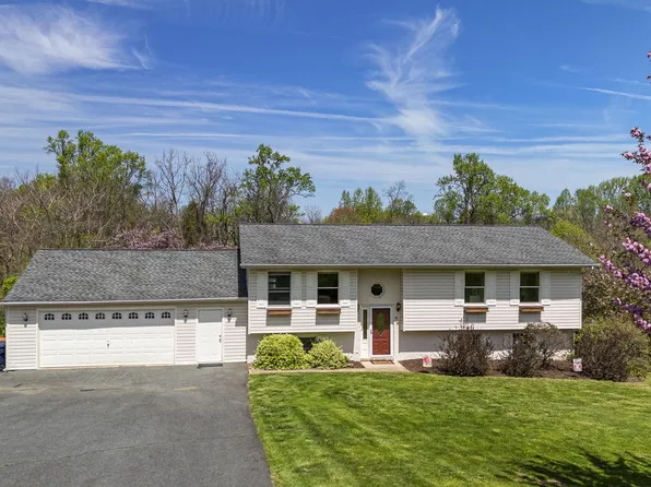 73 Winchester Ct, Port Deposit, MD 21904