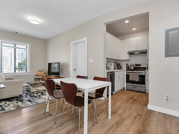 4th image of 512 Grant Ave #2