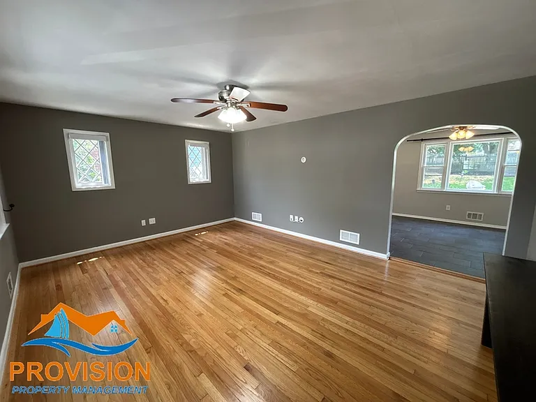 8436 Bay Dr — Photo 4