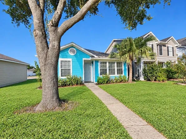 3831 E Traditions Ct, Houston, TX 77082