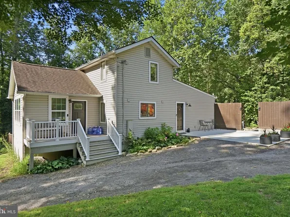 8214 Hawkins Creamery Rd, Gaithersburg, MD 20882