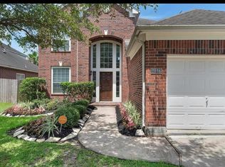 2916 Emerald Brook Ln, Pearland, TX 77584