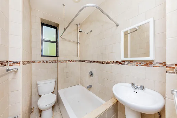 Rented by Keyo  | media 9