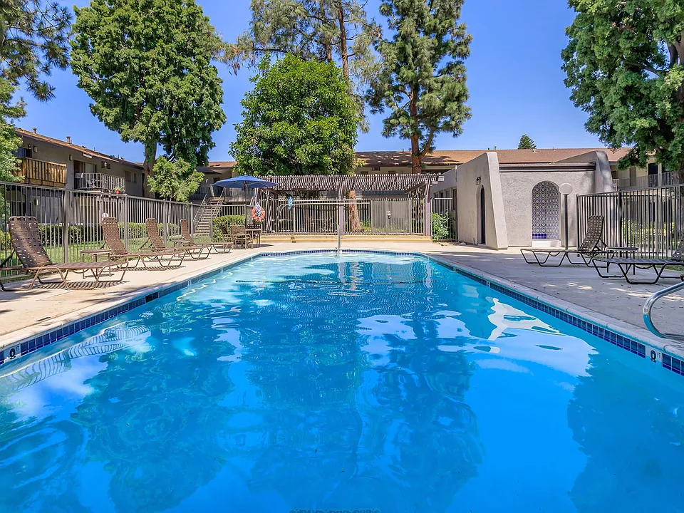 La Ramada Apartment Homes