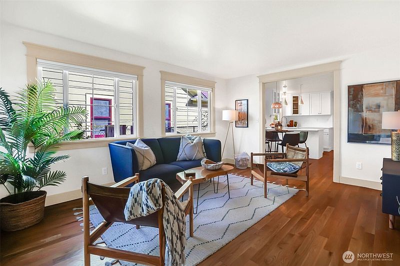 4th image of 5428 25th Avenue SW