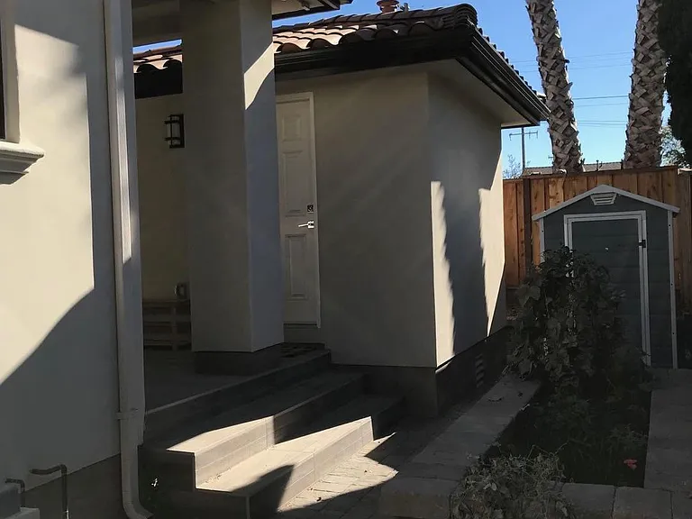 972 Clara Dr — Photo 5