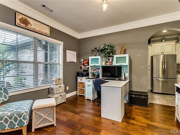 4th image of 1408 Belle Meade Blvd