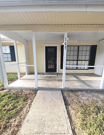 105 Lumberton Drive - 1 — Photo 2