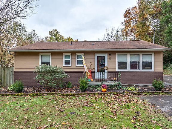 2nd image of 5781 Goldenrod Cir