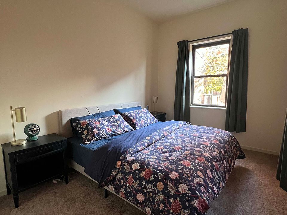 Fits a king-sized bed with room to spare.