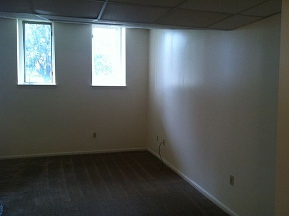 3rd image of 497-499 Silver St #G3
