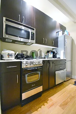 Rented by Bold New York | media 36