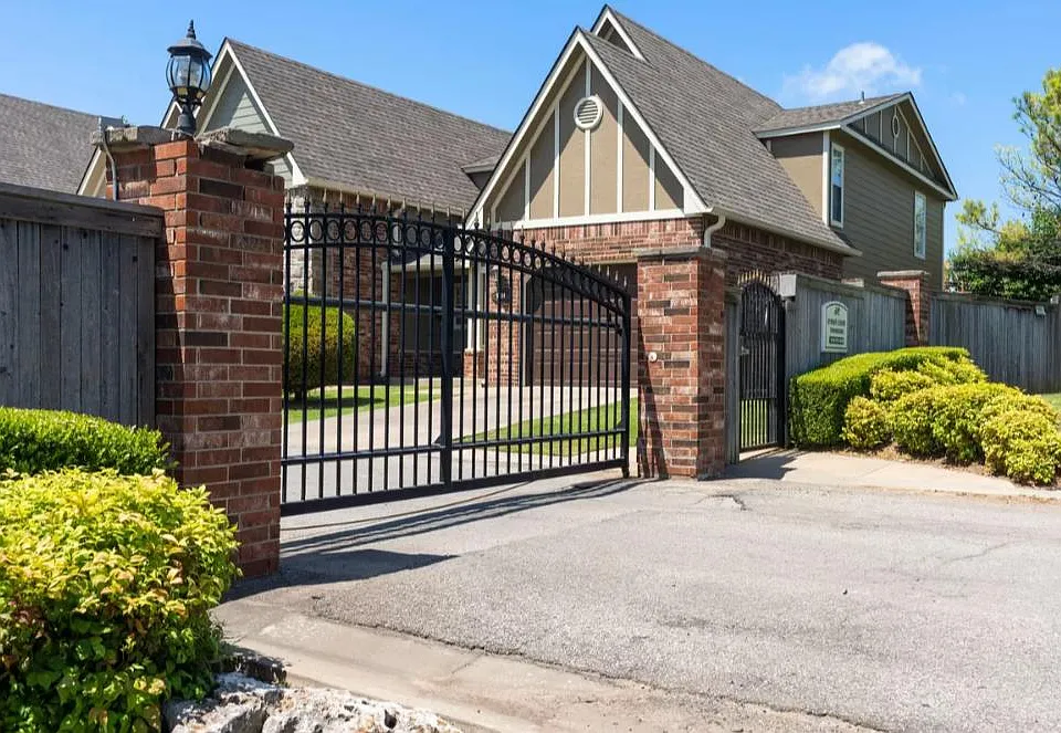 Sydney Court Townhomes
