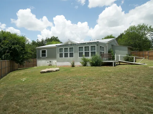 104 Cedar Hill Dr, Whitney, TX 76692