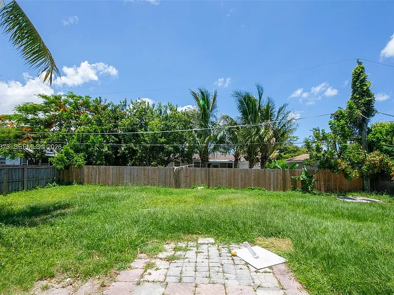 3327 Sapphire Rd — Photo 31