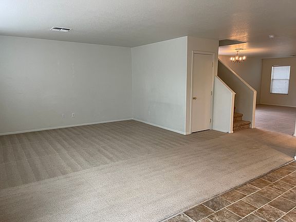 5th image of 800 E Cowboy Cove Trl