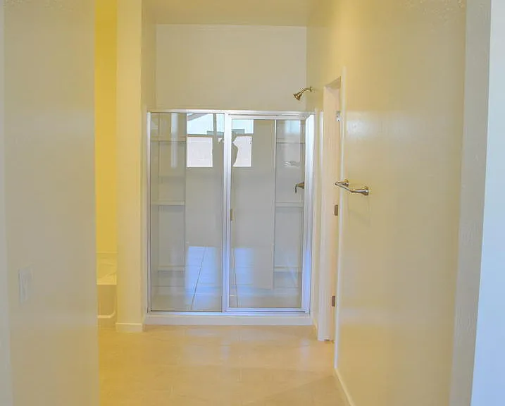 838 W Carlsbad Dr — Photo 13