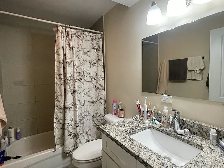 2619 N Southport Ave #1R — Photo 14