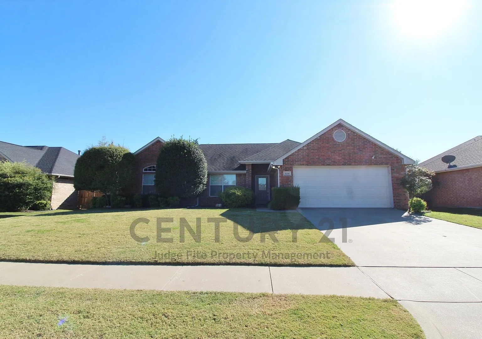 Fantastic 4/2/2 in Midlothian For Rent! — Photo 1