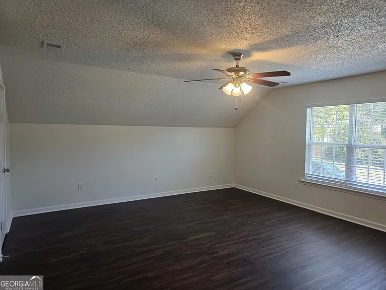 434 Roberts Way — Photo 24