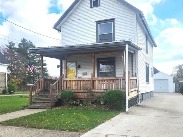 23 Lafayette St, Silver Creek, NY 14136