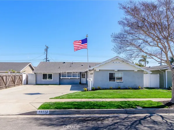 19772 Gloucester Ln, Huntington Beach, CA 92646