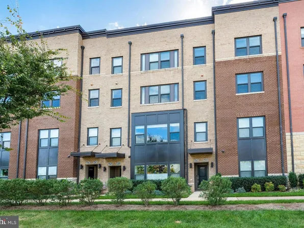 44750 Tiverton Sq, Ashburn, VA 20147